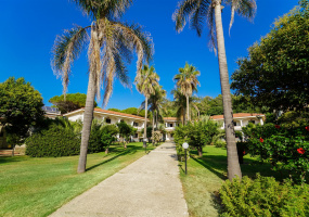 Il villaggio turistico Robinson a Torre Ruffa